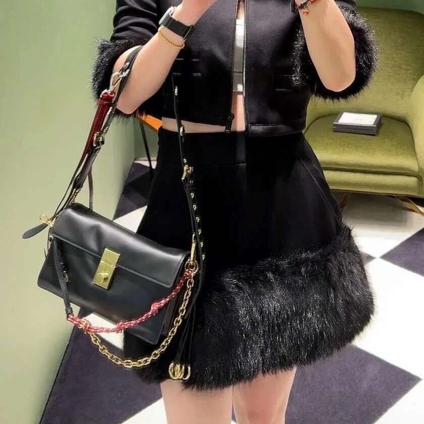 Genuine Leather Crossbody Messenger 2025 Niche Design Cowhide Vintage Motorcycle High Quality Women Armpit Shoulder Bag
