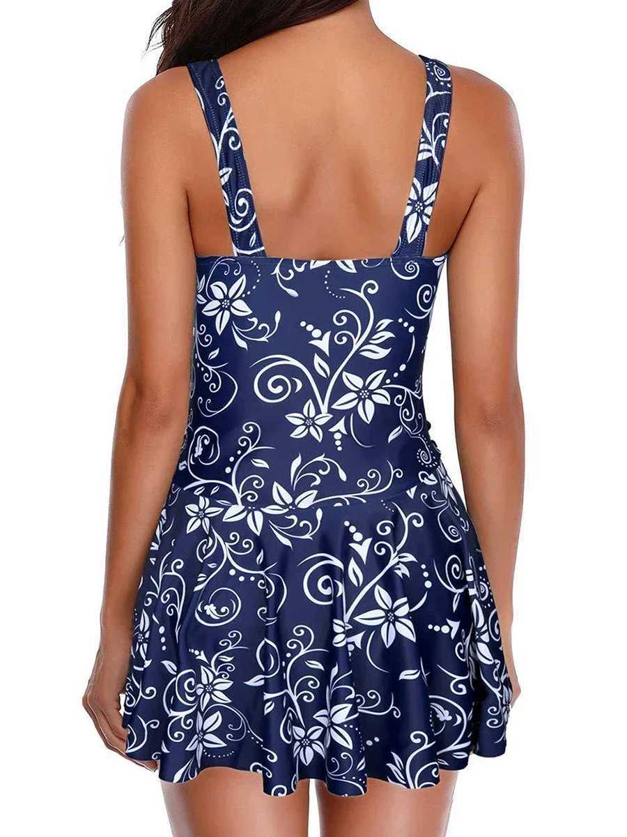 2025 New One Piece Swimsuit Women Swimdr Padded Plus Size Swimwear Fa Sexy Bathers Bathing Swimming Suit Beachwear XXLXJ240108