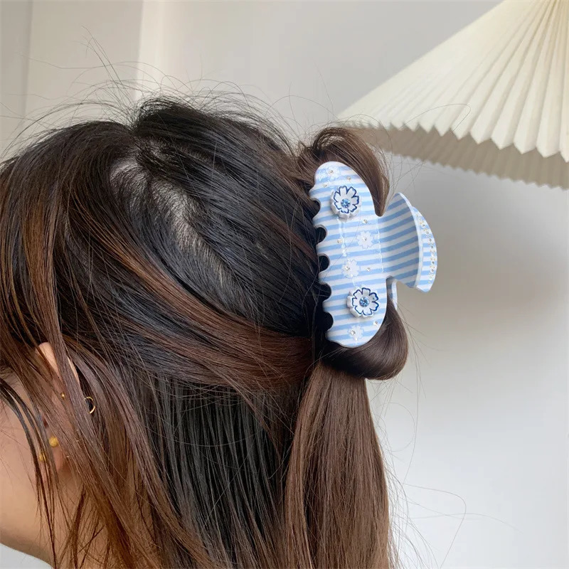 Medium-sized Acetate Shark Clip Korean Temperament Butterfly Rhinestone Flower Hair Claw Hair Accessories For Women 250103