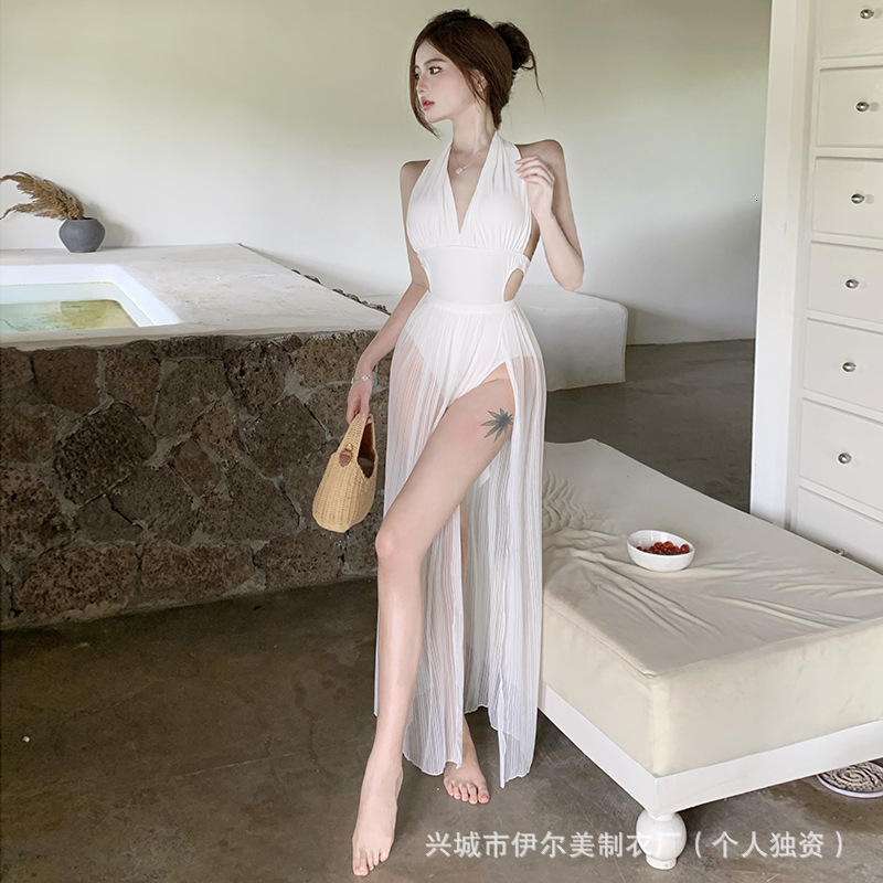 2025 new women's one-piece sexy pure beach vacation white exquisite high-end hot spring swimsuit designer trendy beach swimsuit