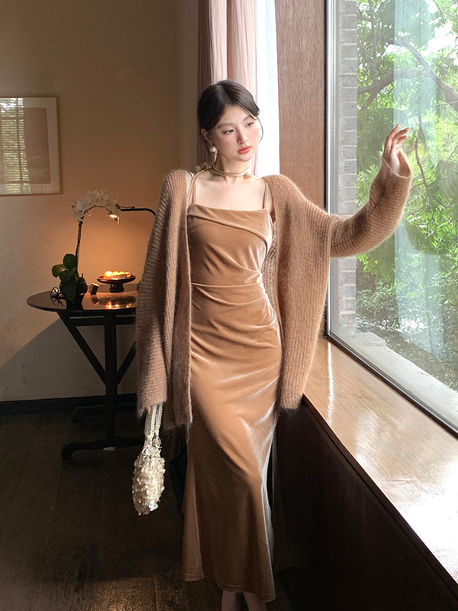 L52234 Autumn new style high waist velvet temperament suspender dress high-grade long skirt for women