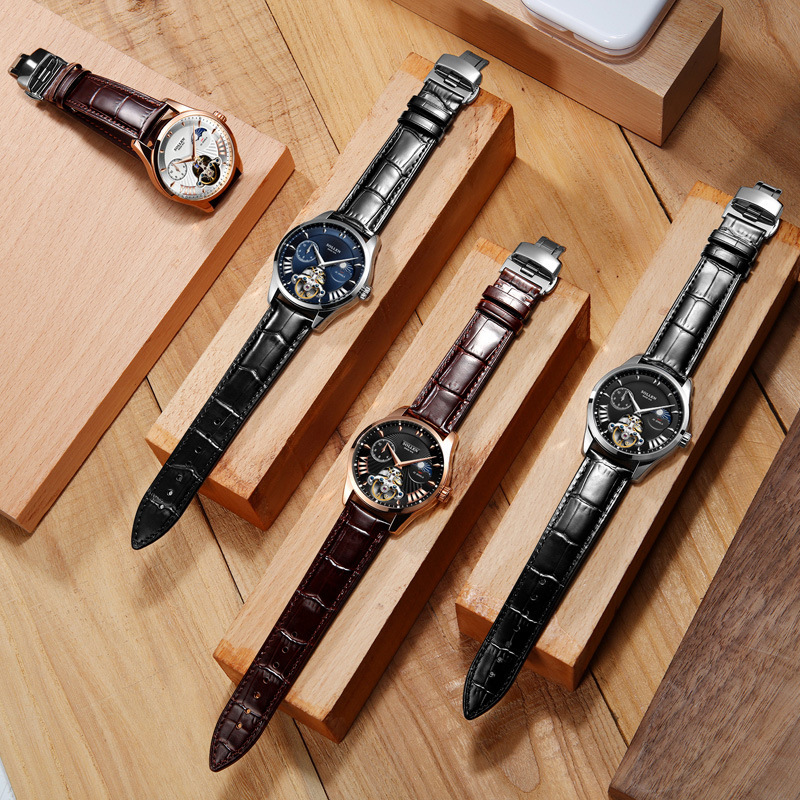 Men's Automatic Mechanical Watch with Skeleton Dial and Leather Strap