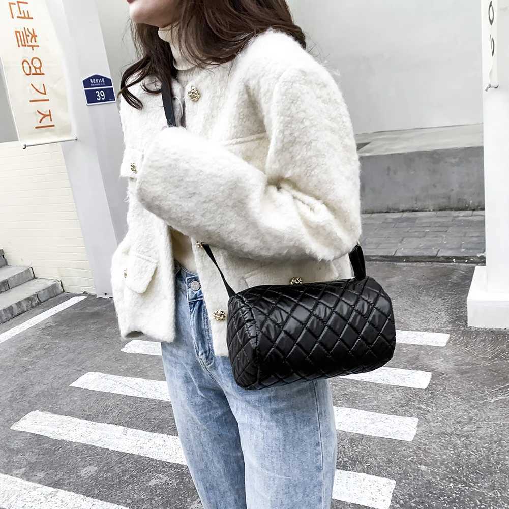 New Fi Cylindrical Crossbody Bags for Women Casual Cott Padded Lattice Bucket Messenger Bags Small Ladies Shoulder BagsXJ250108