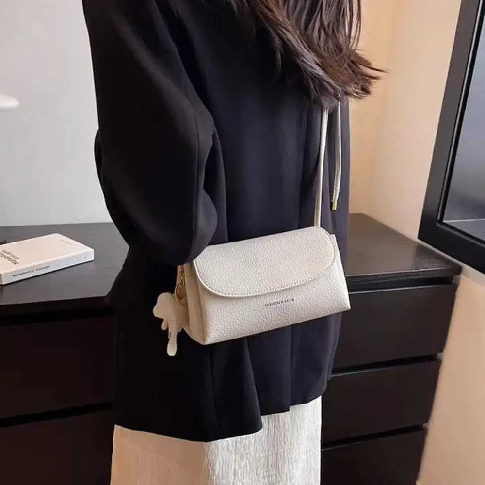 PU Shoulder Bag New with Elephant Pendant Fiable Womens Bags Solid Color Crossbody BagsXJ250108