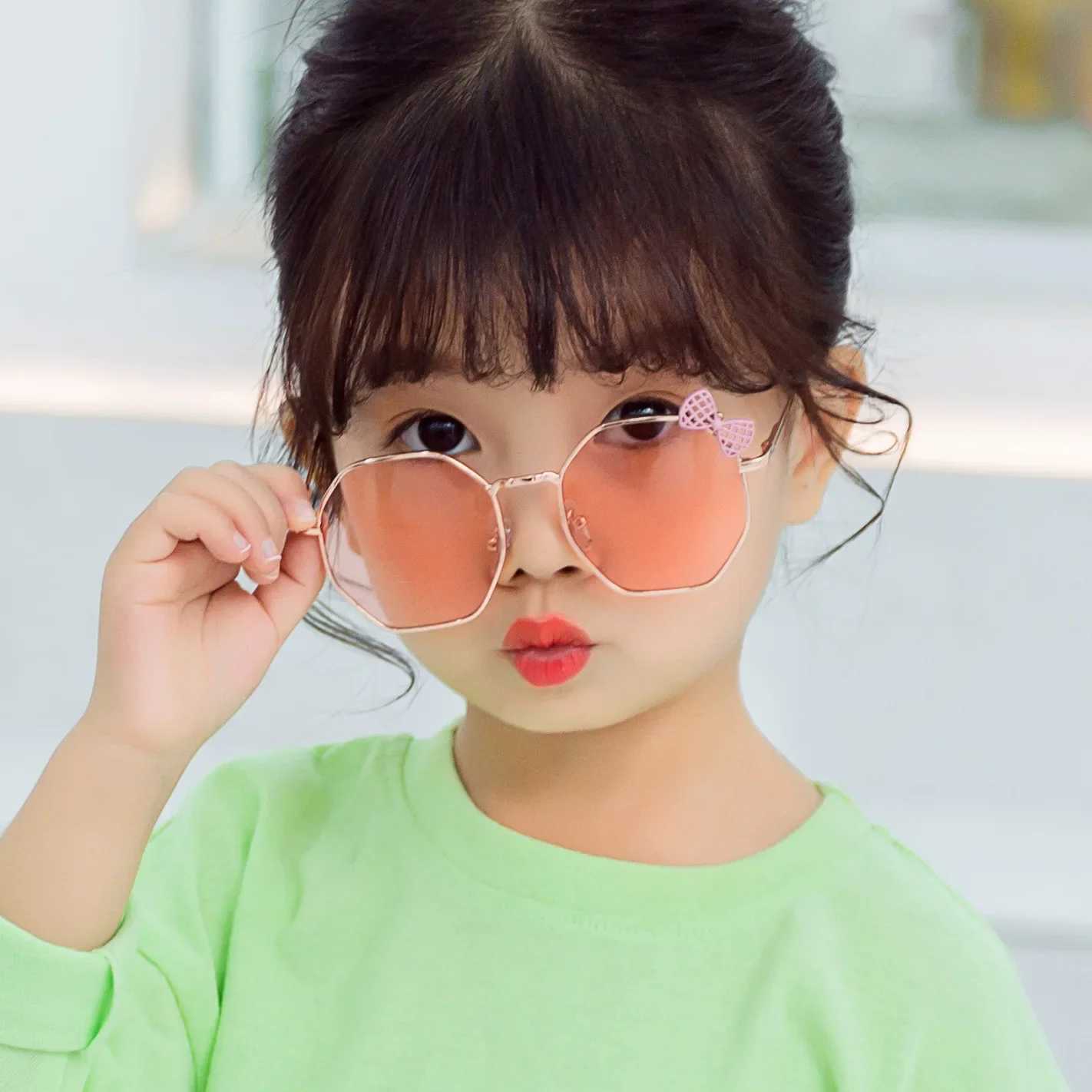 Fashion Boys and Girls Bow Metal Sunglasses B010 Polygonal Trend Childrens Sunglasses Outdoor UV400 Glasses W250109