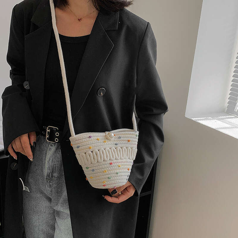 Diagonal Grass Mobile Phone Change Key Hollowed Out Cotton Thread Woven Bag, Casual And Cute Women's Bags