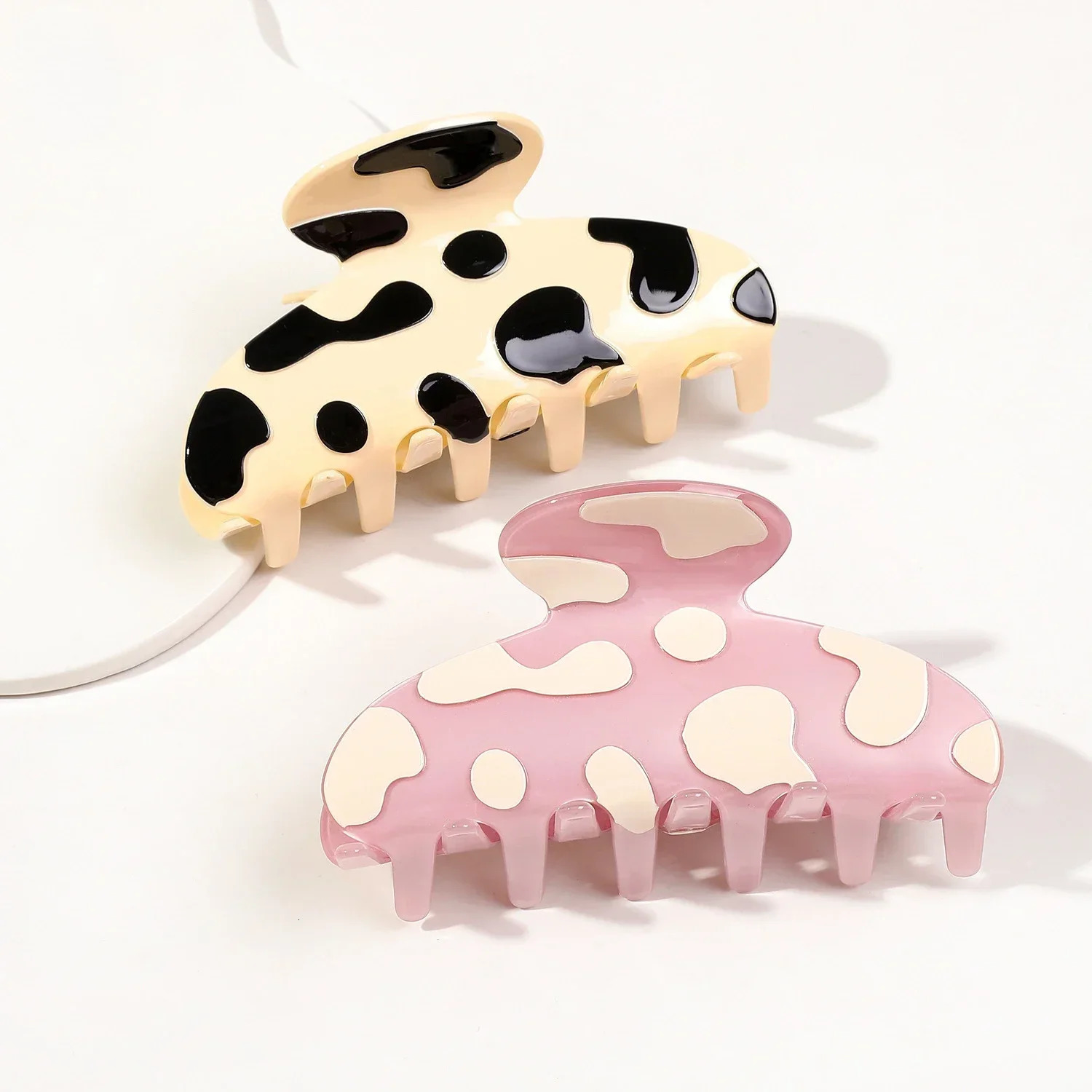 Cow Pattern Cute Hair Clip Fashionable Semi-circle Womens Back Head Clip Shark Clip Festival Girls Hair Accessory Gift 250103