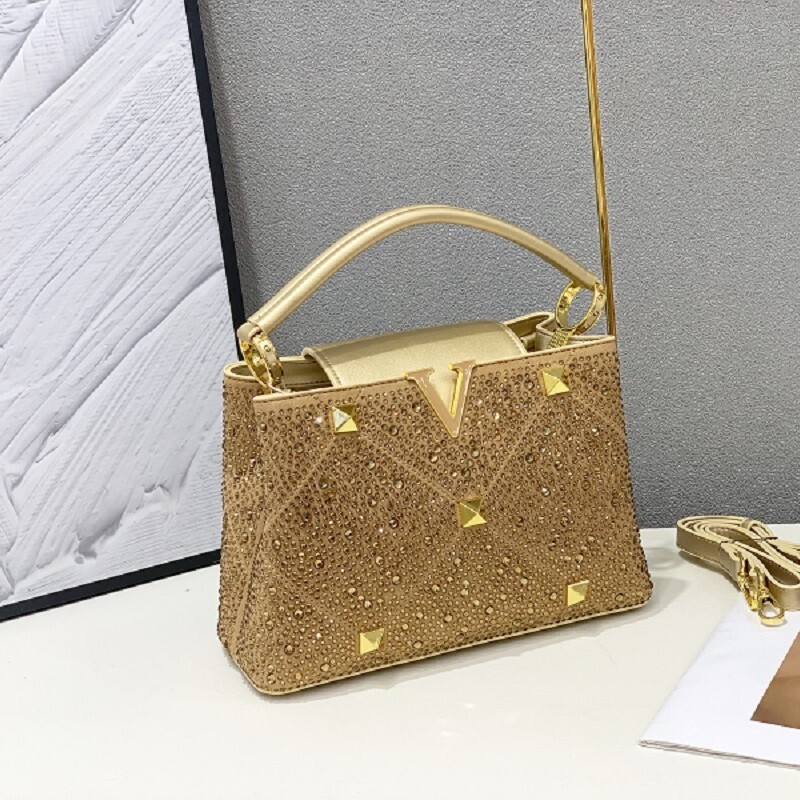 Handbag new style New Women's Rivet Hot Diamond Chain Bag Single Shoulder Crossbody Bright Color Versatile