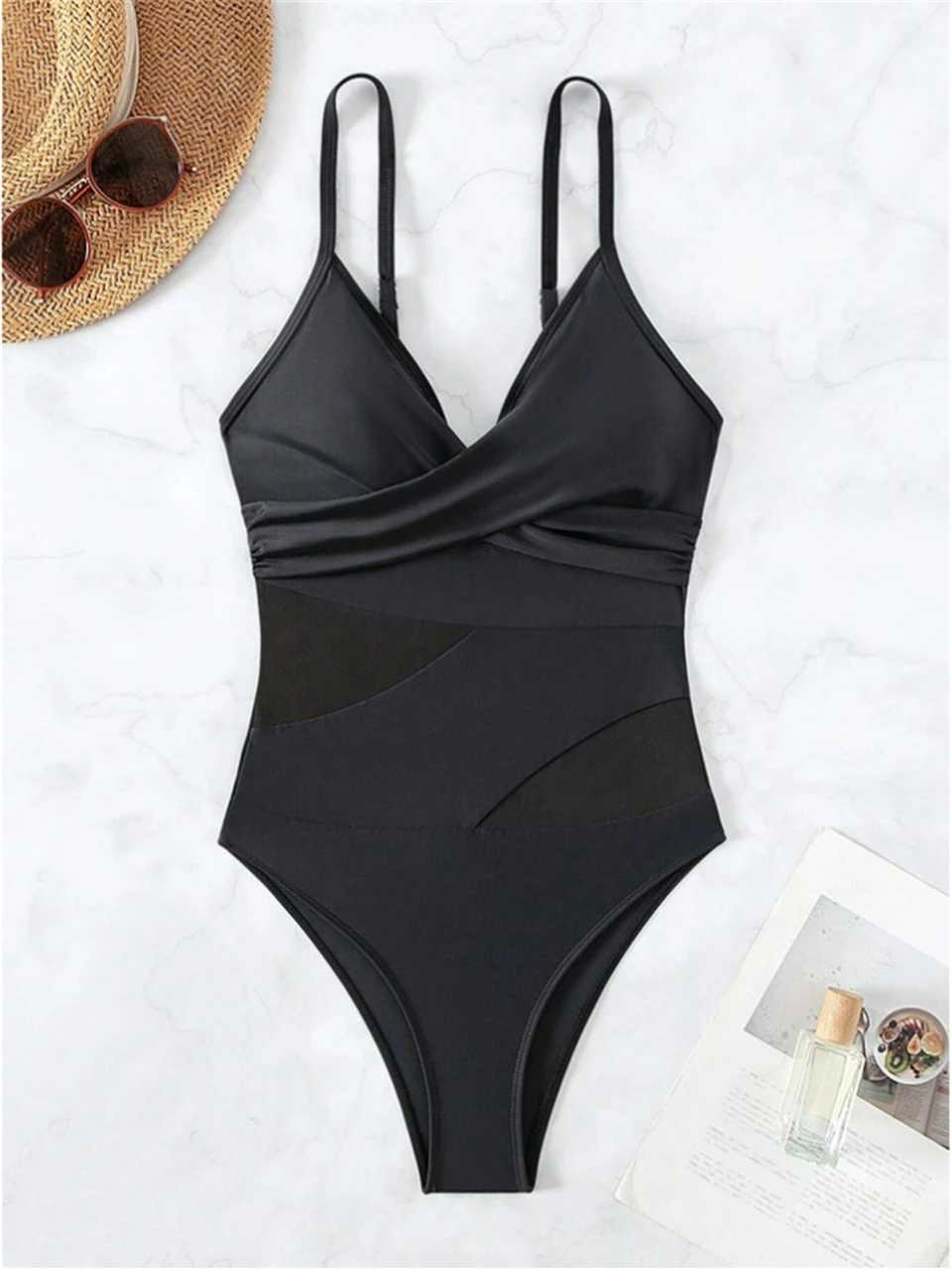 2024 Mesh Panel Swimsuit One Piece Sexy Strape Swimwear Women Solid Bathers Bathing Suit Fa Swimming Summer Twist BeachwearXJ240108
