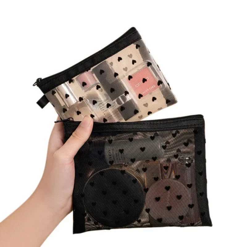 One hot mini transparent heart shaped cosmetic bag Womens portable lipstick cosmetic storage bag Ins transparent Ctue small cosmetic bag W250109