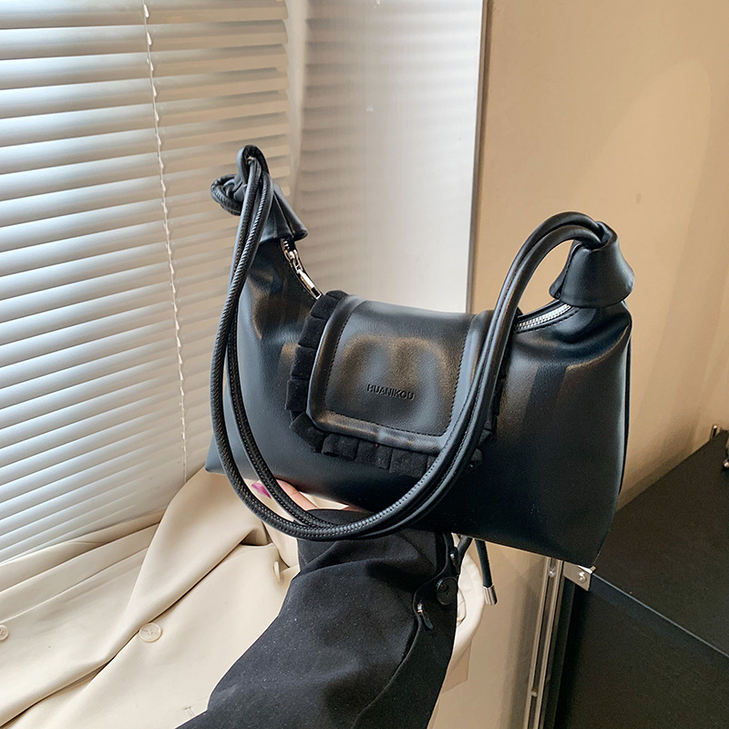 2025 Designer Women Versatile 3 Shoulder Crossbody Armpit Bag Fashion Triple Black Coffee Khaki Free shipping