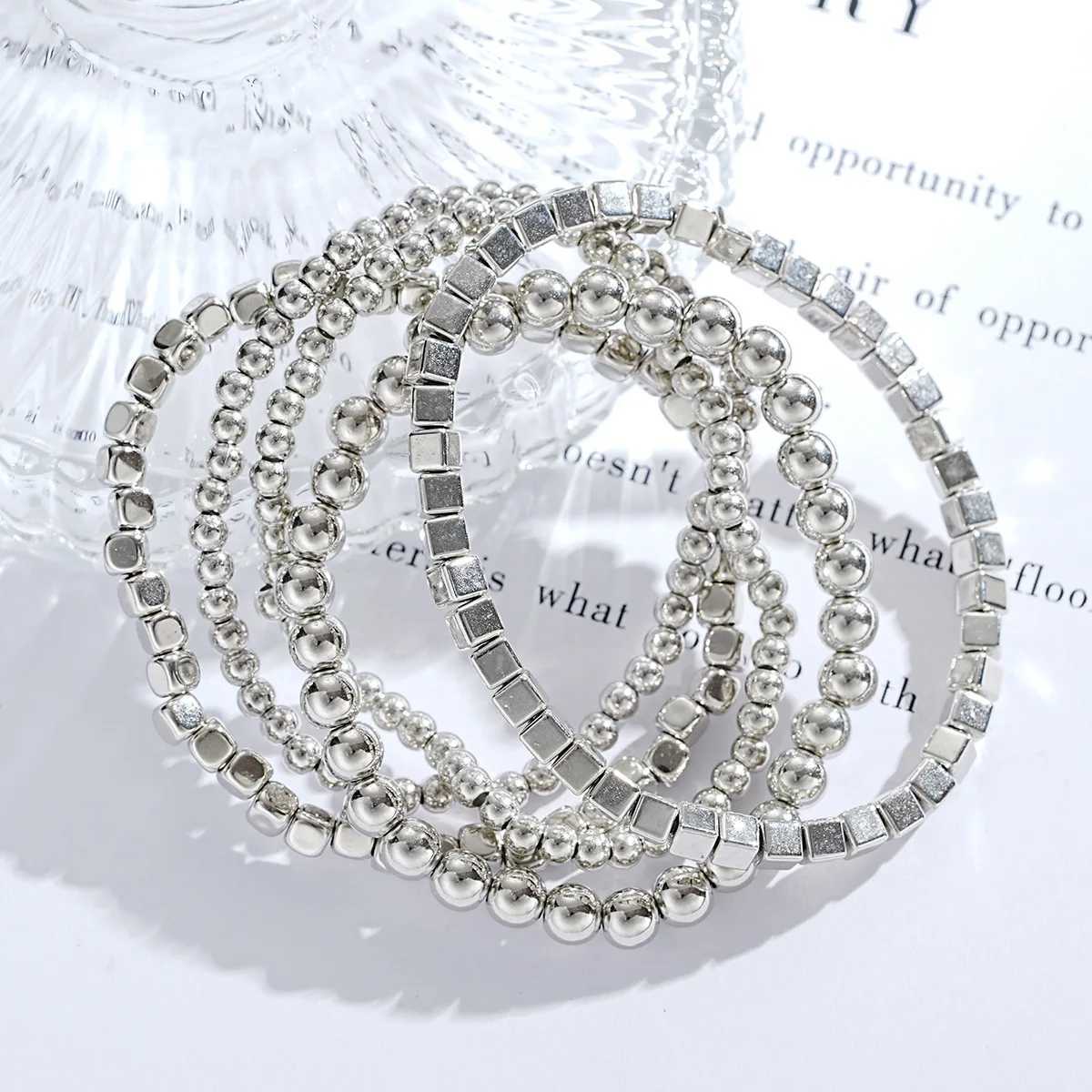 5pcs Boho Fashion Elegant Bracelets For Women New Vintage Geometric Gold Color Elastic Beads Chain Luxury Jewelry Gifts 2024XJ250109
