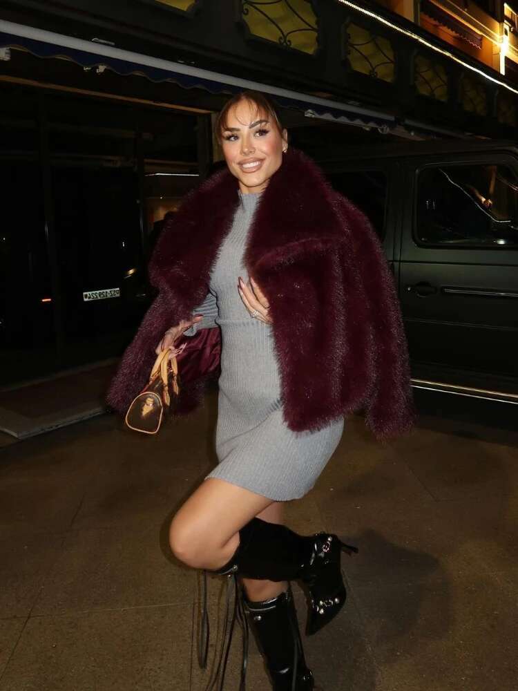 Faux Fur Women 2024 Plush Bury Bomber Jacket Solid Crop Long Sleeve Outerwears Warm Winter Coats Woman Casual Coat