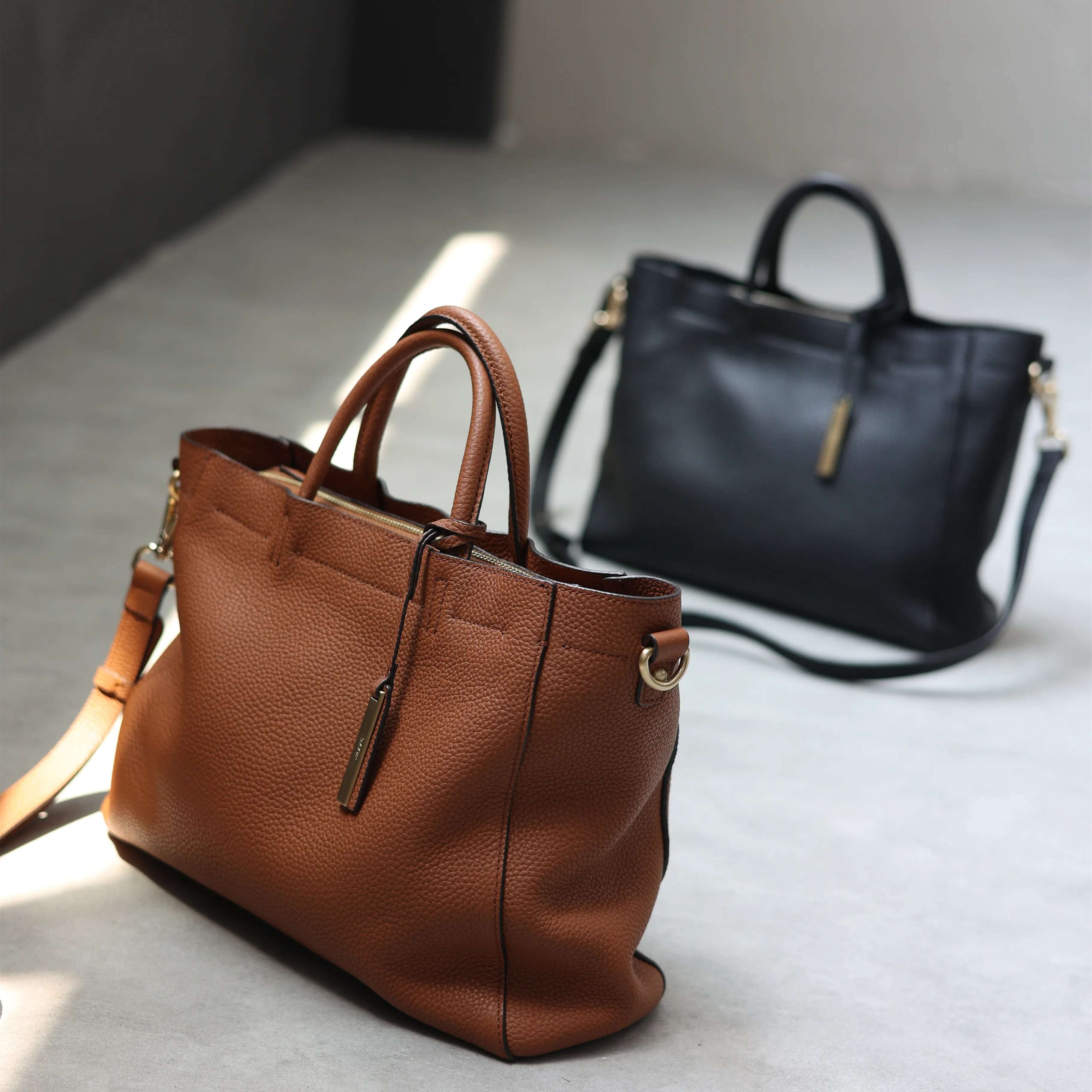 Women Handbag 100% Real Cow Leather Temperament Single Shoulder Messenger Bag Stuitable For Commuting