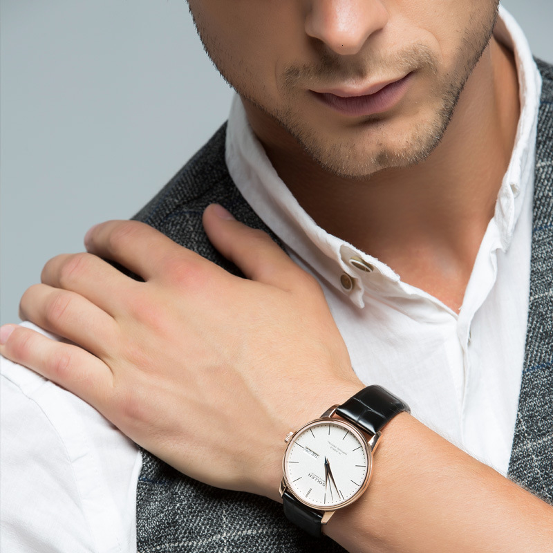 Stylish SOLLEN Business Automatic Watch with Dual Calendar and Leather Band