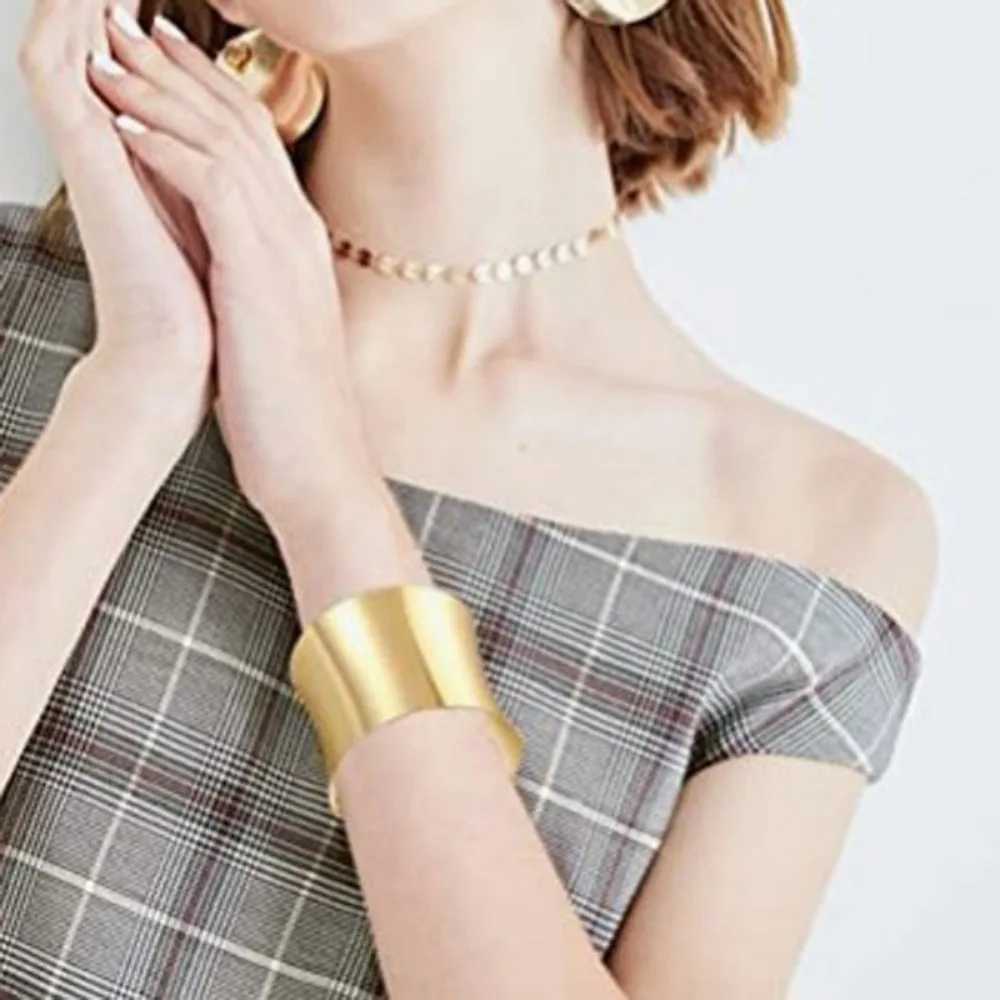 Wide Open Bangle Bracelet for Women Gold Silver Color Wrist Wr Bracelet Girls Jewelry Pulseras De Acero Inoxidable BransoletkaXJ250109