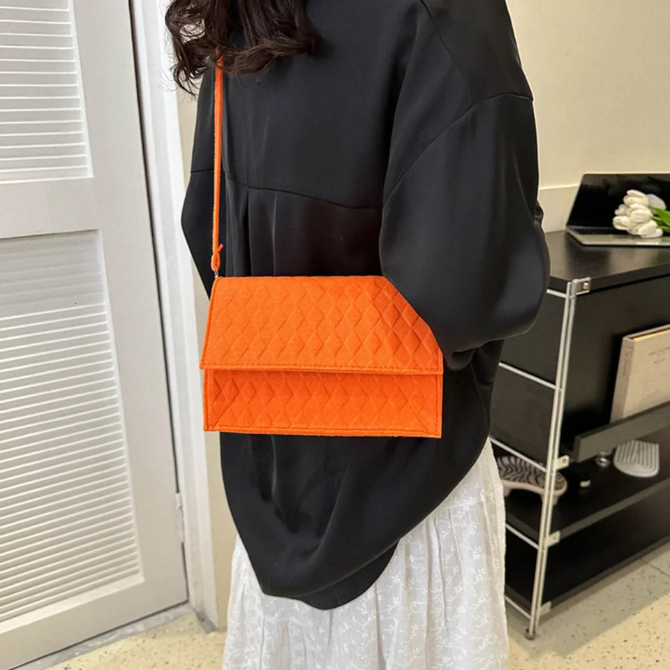 Women Corssbody Bag Korean Vintage Solid Color Square Felt Messenger Shoulder Bag Females Shopping Phone Bag 250106
