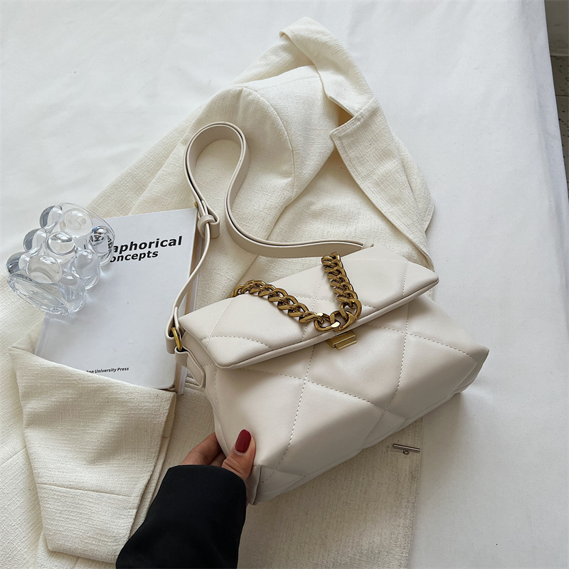 This Year's Popular Handbag, Hand-Held Chain Shoulder 2023 Spring New Korean Version Armpit Bag, Crossbody Bag