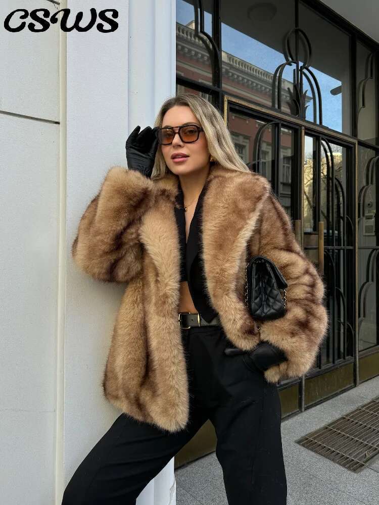 Vintage Faux Fur Loose Coat Women Thicken Full Sleeve Lapel Pocket Female Oversize 2025 Spring Warm Street Lady Outwear