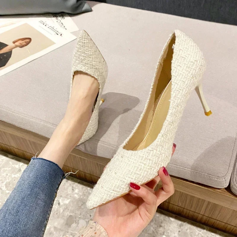2024 Autumn er High Heels Pearl Crystal Bowtie White Wedding Shoes Women Pumps Thin Heeled Party Shoes 250106