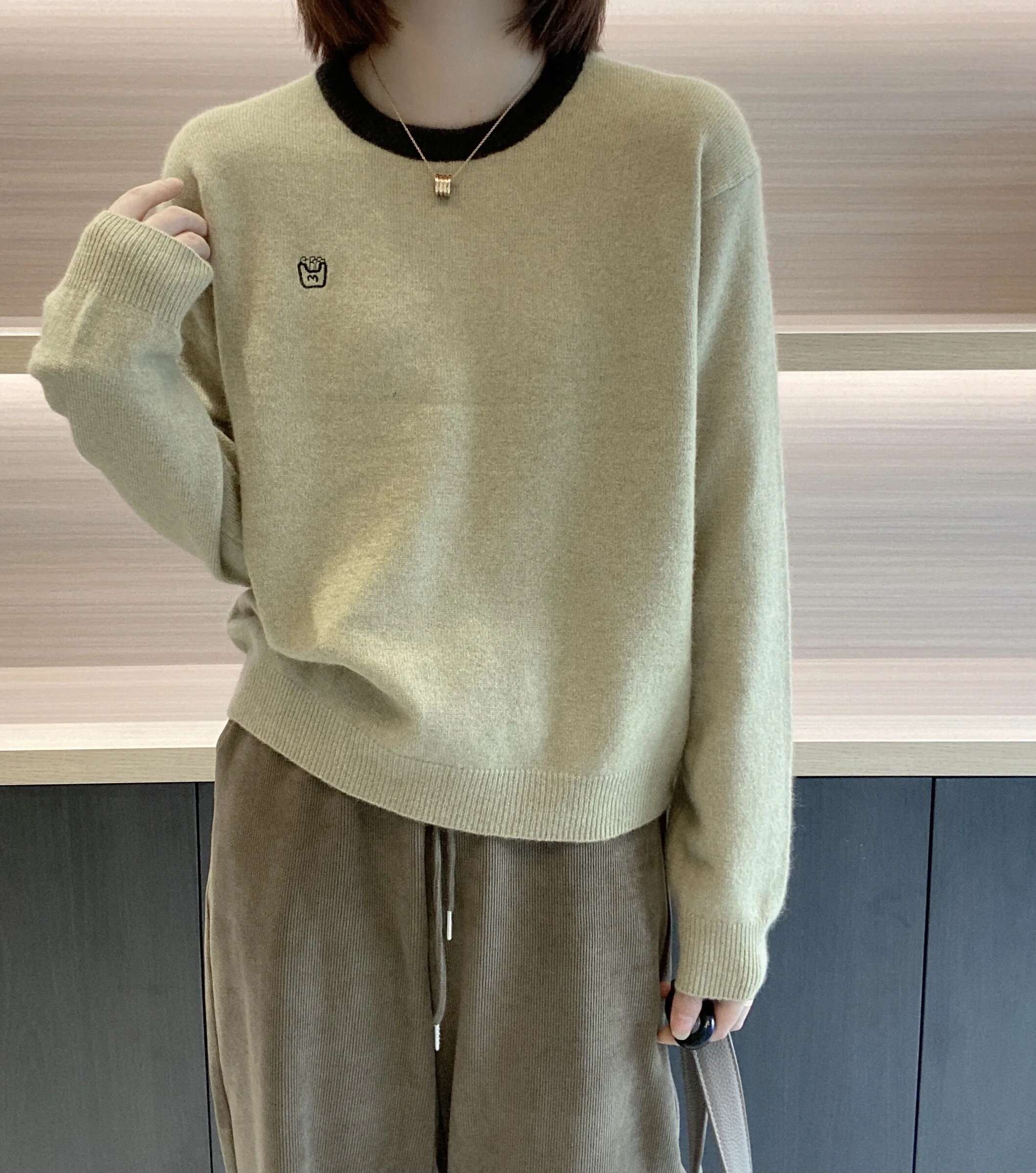 Women's Round Neck Knitted Sweater 100% Pure Wool Multi Colored Embroidered Easy Fit Spring Autumn 2025 Edition