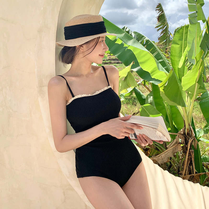 2025 New Black French Minimalist Triangle Designer Conservative Strap Pants Collection Tight Hot Spring Resort jumpsuit
