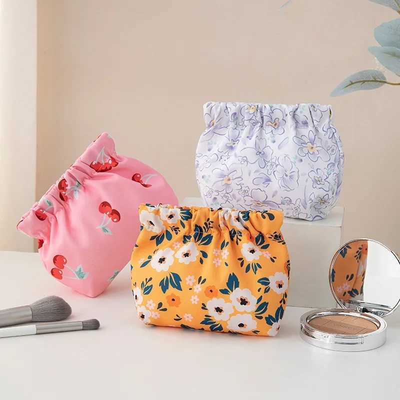 Womens lipstick organizer portable shrapnel self sealing printing cosmetic bag mini key replacement carry on W250109