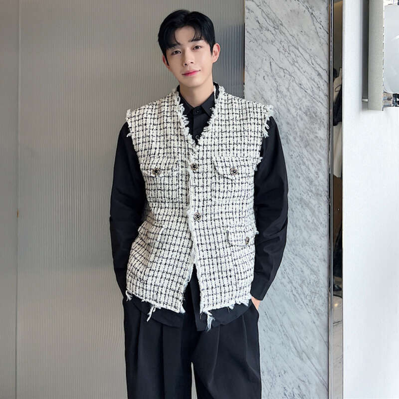 Korean Style Coarse Tweed Vest Coat Trend Men Knit Burrs Casual Tank Tops Fashion Male Versatile Elgance Clothing