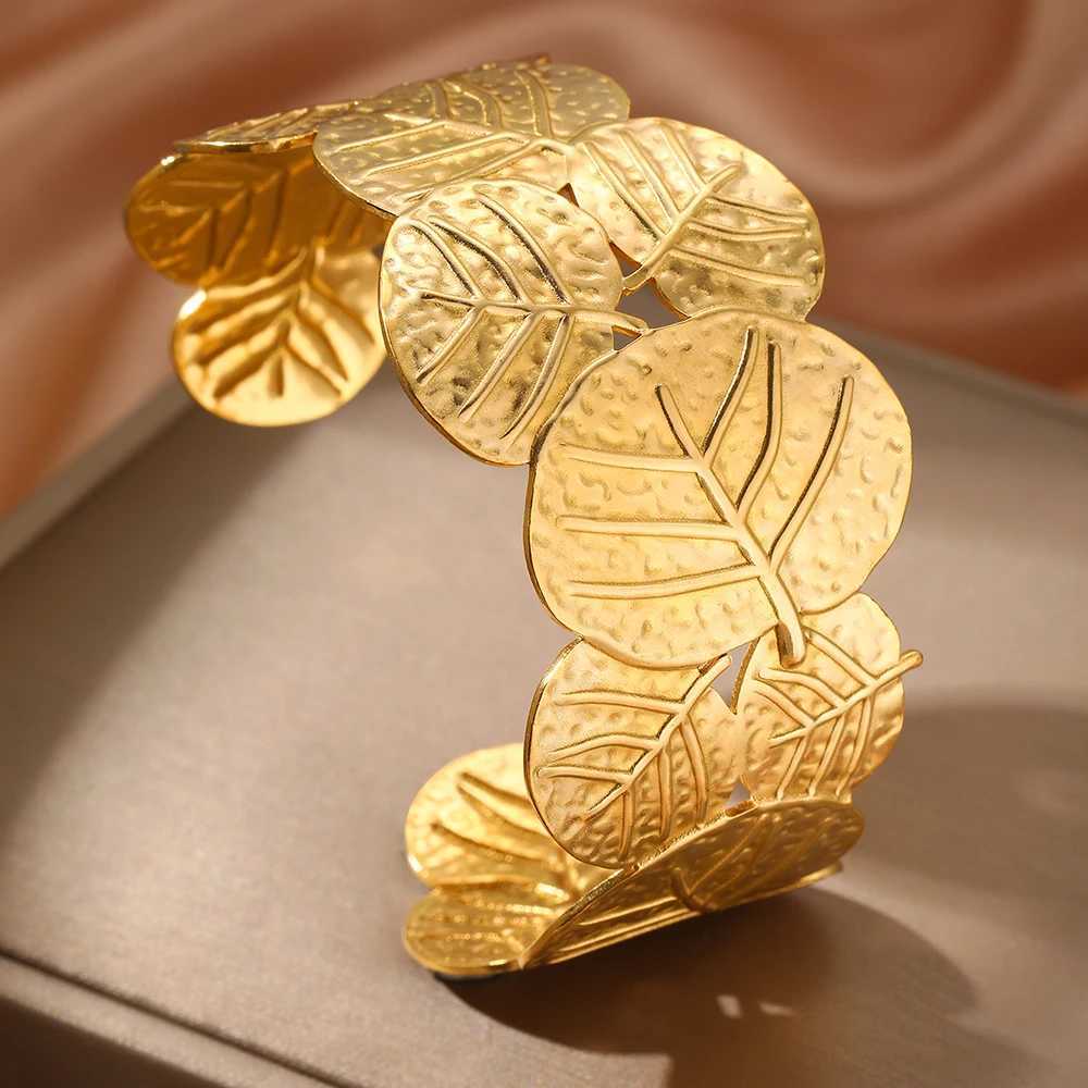 Stainl Steel Bracelets Fashion Hollow Flowers Bracelet Exaggerated Fine Bracelet For Women Jewelry Unique Gifts New PopularXJ250109