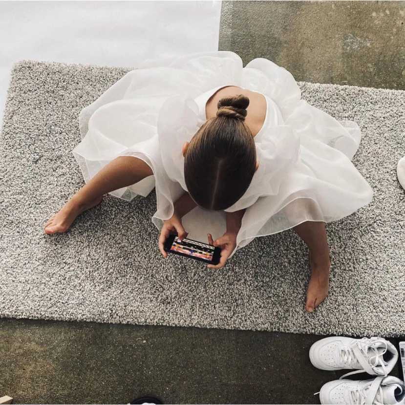 White Fluffy Kids Par Dress For Girl Children Costume Organza Princess Dresses Girls Clothes Birthday Wedding Tutu GownXJ250108
