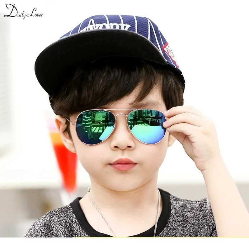 Classic Fashion Sunglasses for Girls/Boys Color Mirrors Childrens Glasses Metal Frame Childrens Outdoor Travel Glasses Cute Oval W250109
