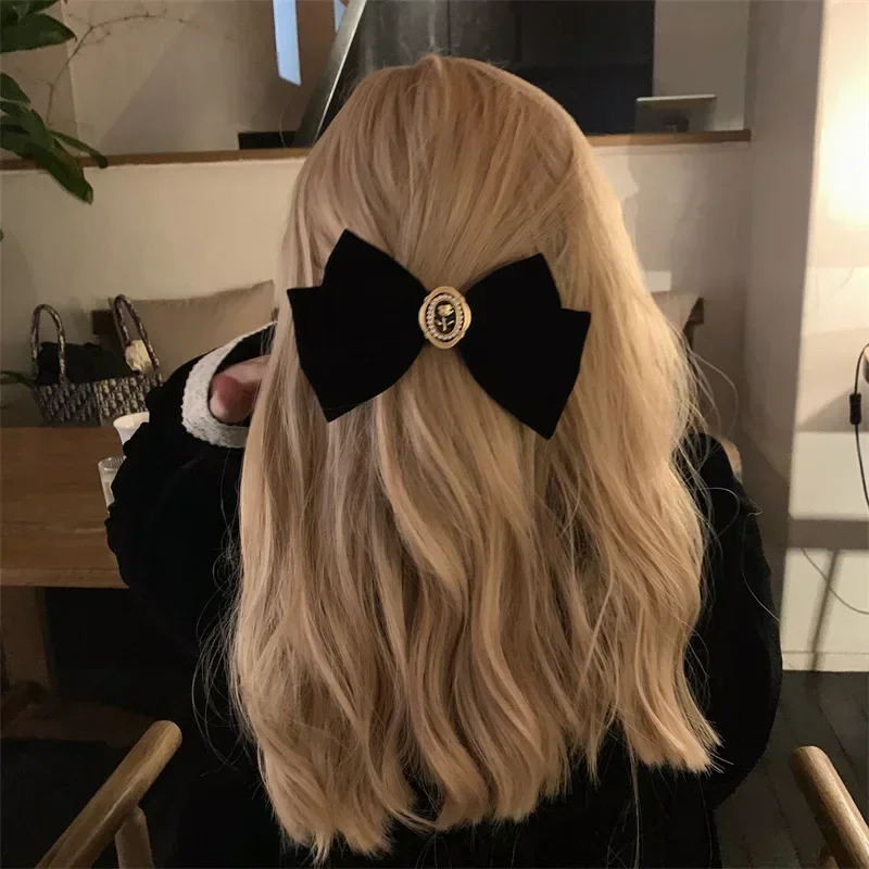Fashion tail Barrette Heawear Accessories Black Velvet Bow Hair Pins Elegant Fabric Alloy Roses Clips for Women 241228