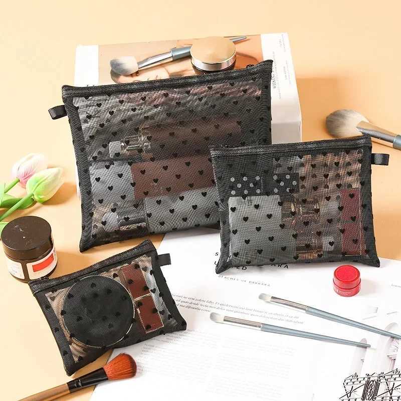 One hot mini transparent heart shaped cosmetic bag Womens portable lipstick cosmetic storage bag Ins transparent Ctue small cosmetic bag W250109