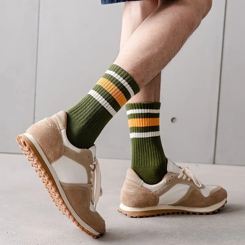 5 Pairs Mens Colorful Striped Casual Socks Fashionable Sports Sweat Absorbing And Breathable Suitable For All Seasons 250108