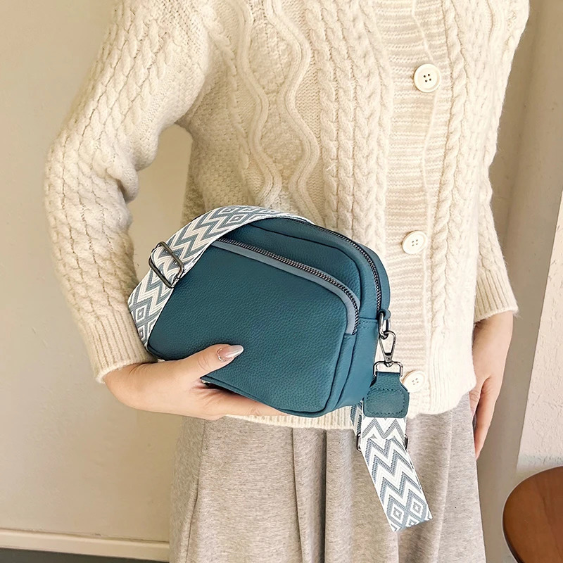 Fashion Simple Exquisite Senior Vintage Solid Color Womens Bag Small Square Bag Shoulder Bag Crossbody Bag 250106