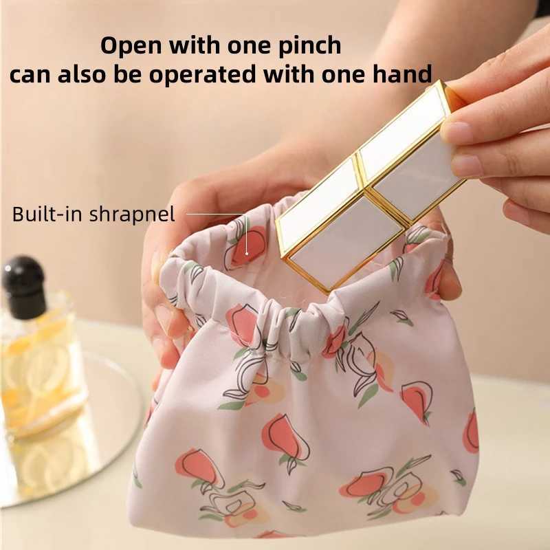 Womens lipstick organizer portable shrapnel self sealing printing cosmetic bag mini key replacement carry on W250109
