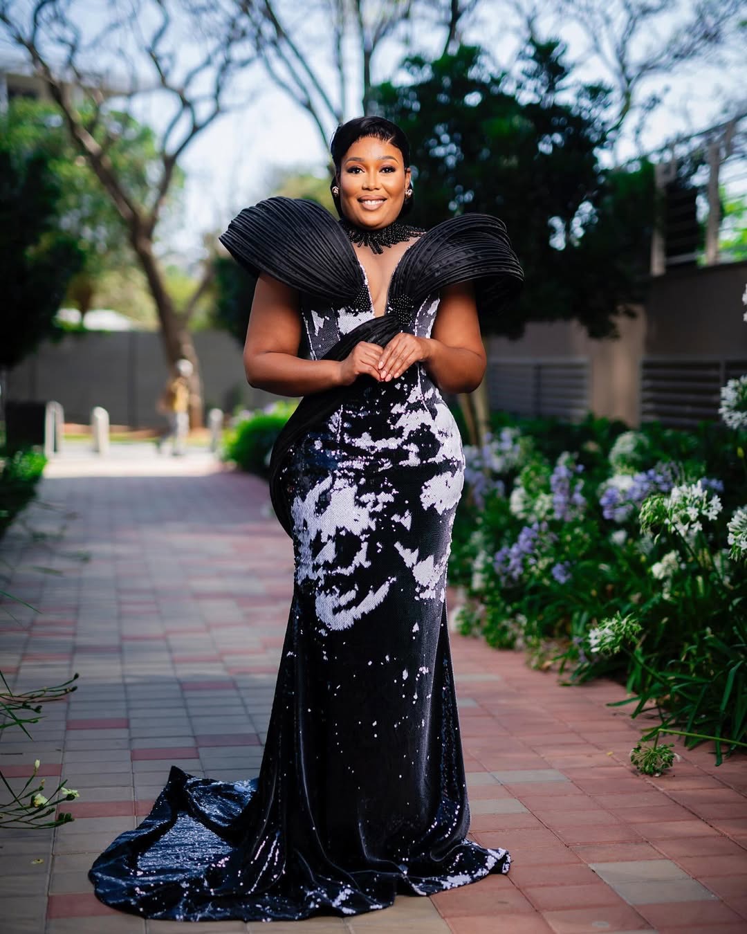 Black Mermaid Prom Dress with Sequined Veet & Beads - Stylish Formal Evening Gown for Special Ocns, Plus Size Available