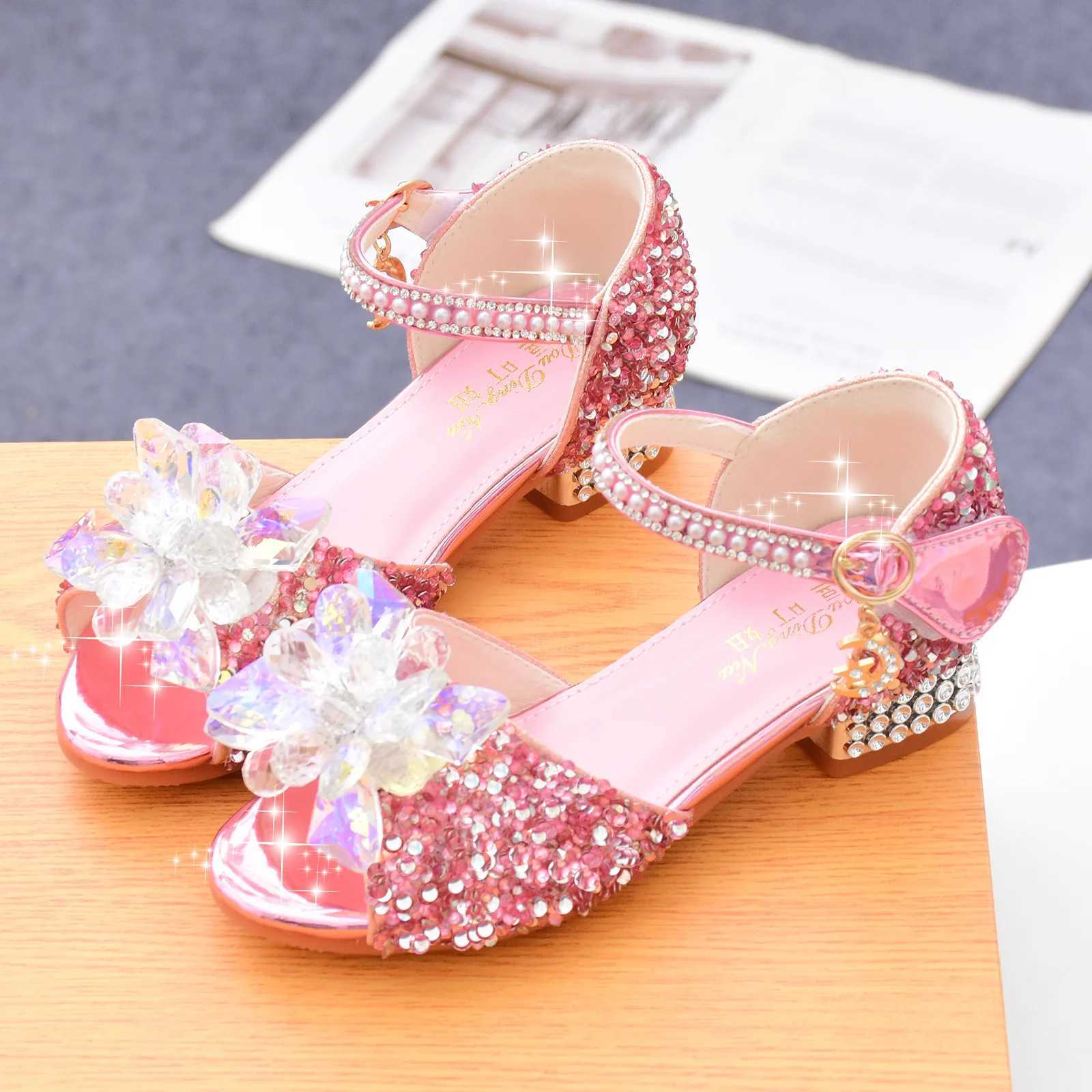 Summer girls sandals princess shoes childrens high heels girls fashion crystal models runway show hosts student performance shoes W250108