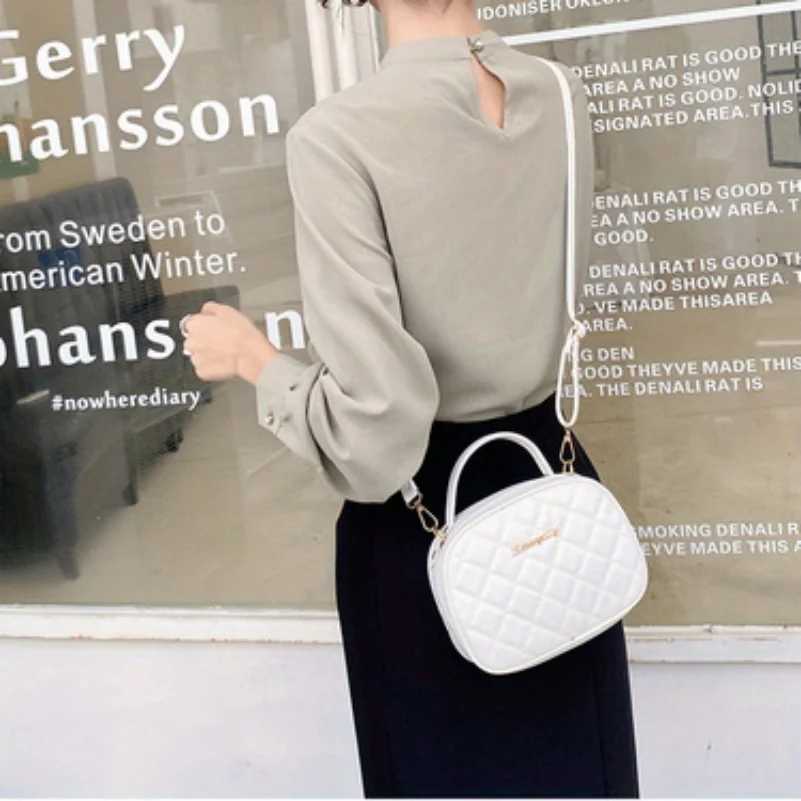 #1026Lingge shell bag simple embroidered shoulder bag handbag cute and fiable womens small shoulder bagXJ250108