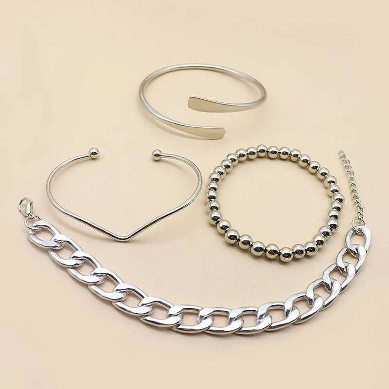 4pcs Punk Cu Cuban Chain Bracelets Set for Women Simple Thick Gold Color Charm Bracelets Fashion Jewelry Accories NewXJ250109
