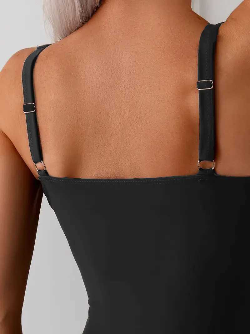 2025 New Sexy Swimsuits One Piece Womens Closed Swimwear Push Up Swimming Wear Bodysuit Bathing Suits Beachwear Surfing SuitXJ240108