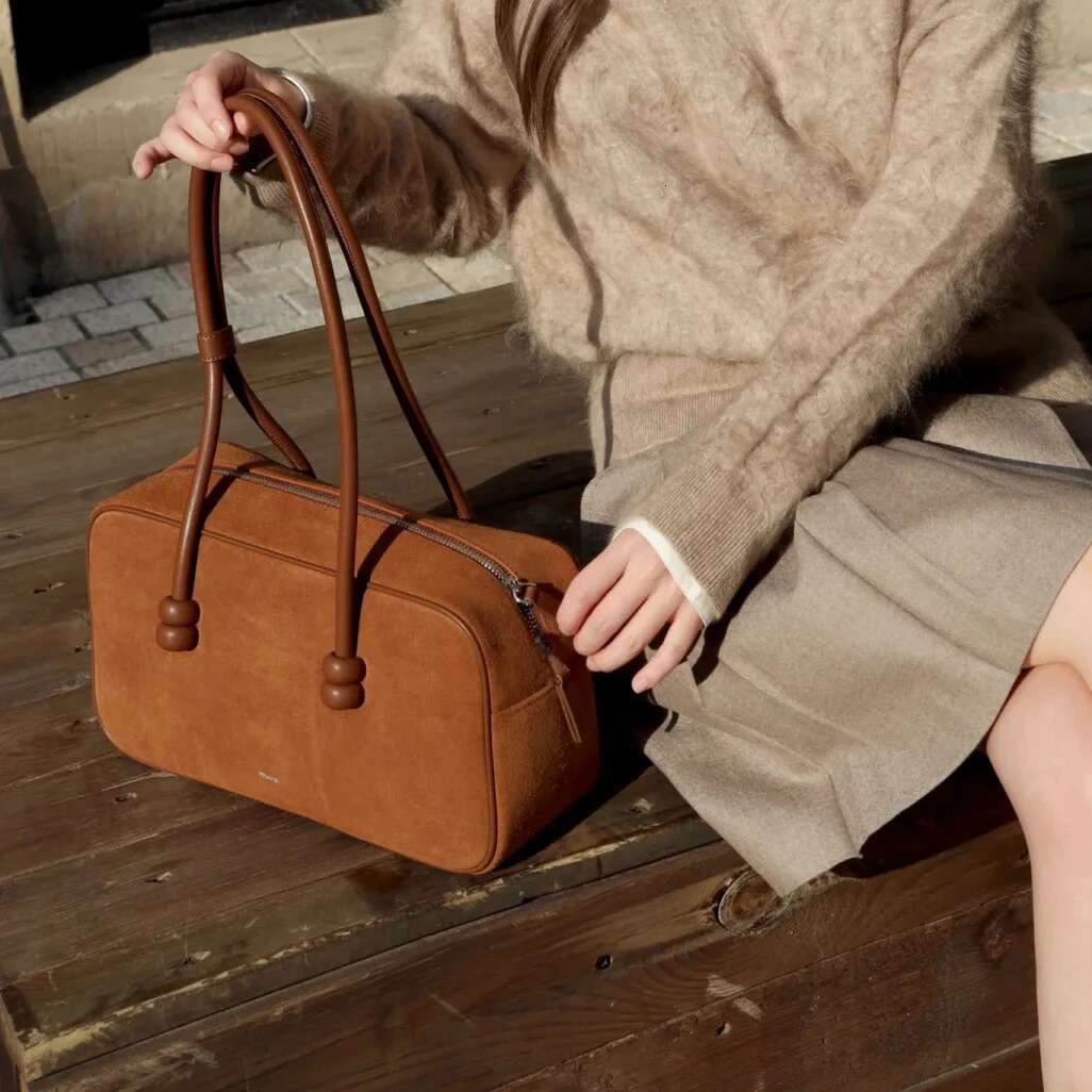 Suede Boston 2025 Spring New Large Capacity Armpit Niche Design Ins Fashion High Quality Women's Handheld Shoulder Bag