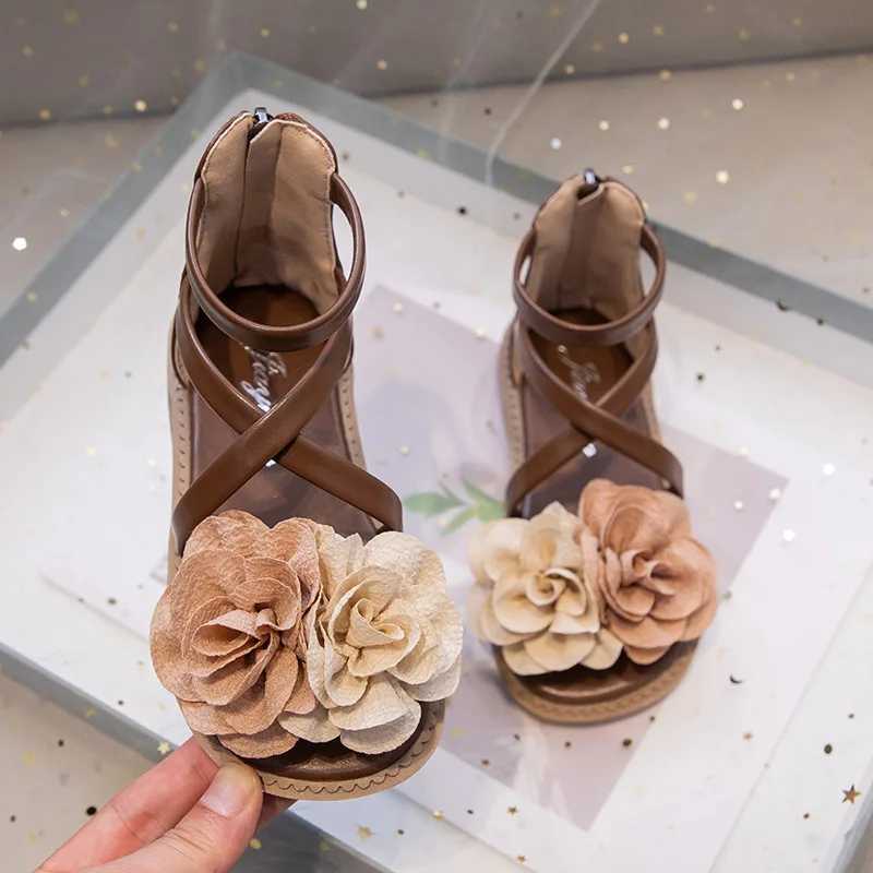 Fashionable womens sandals summer new princess shoe flower comfortable anti slip girls shoes temperature classic flat shoes W250108