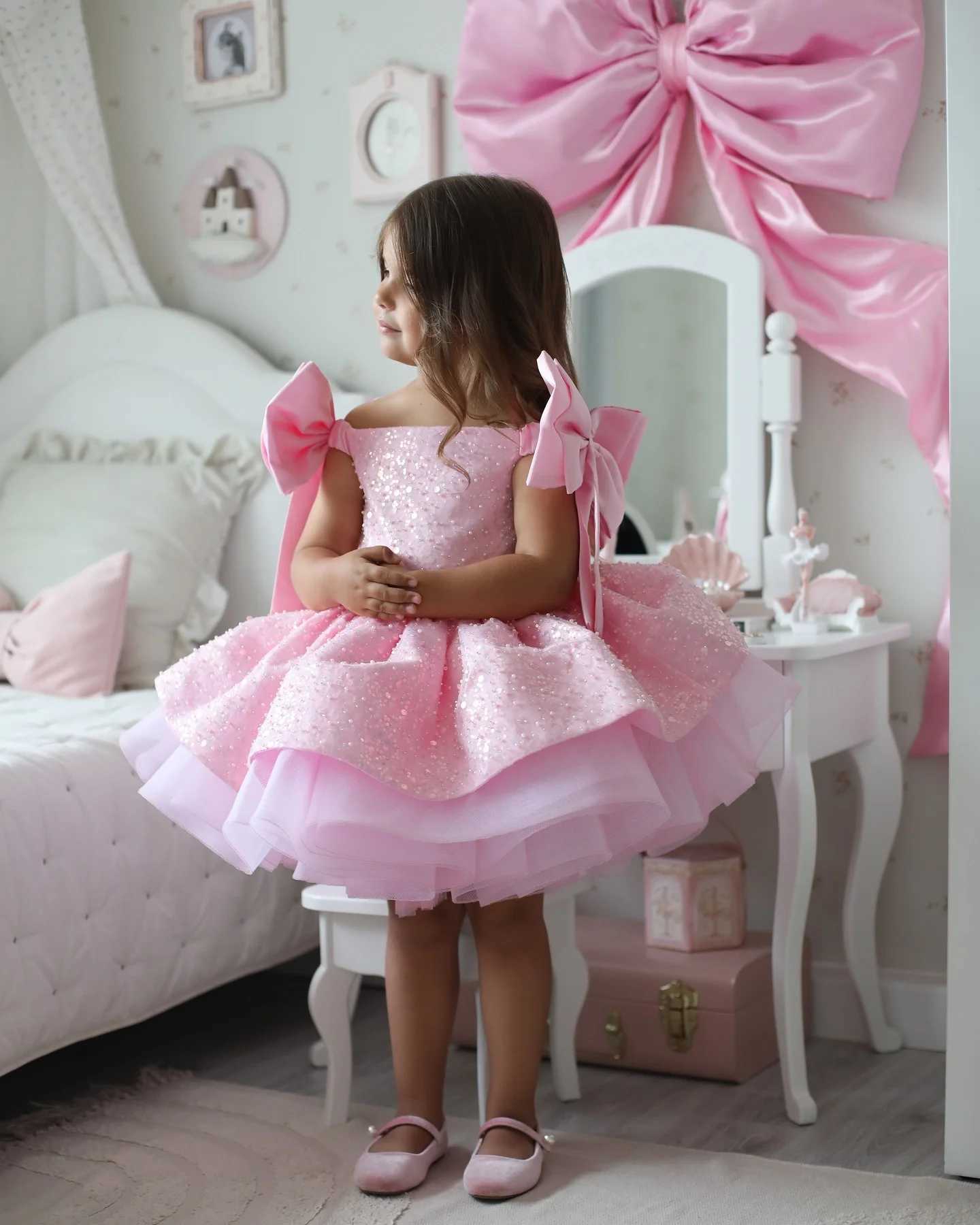 Sparkling Pink Flower Girl Dress For Wedding Puffy Sequins Beading With Bow Lovely Kids Birthday Par First Communion Ball GownXJ250108