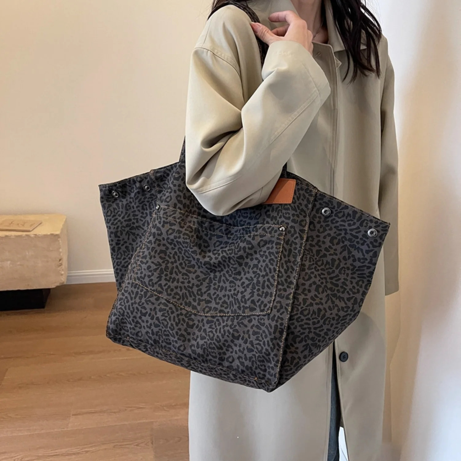 Fashion Large Capacity Handbag Leopard Pattern Tote School Work Shopping Bag Retro Canvas Shoulder Bag 250106