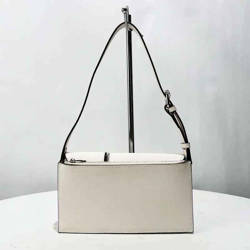 2025 New Genuine Leather Niche Classic Design Double Pocket Lock Closure Cowhide Box Bag Portable Shoulder Underarm Bags