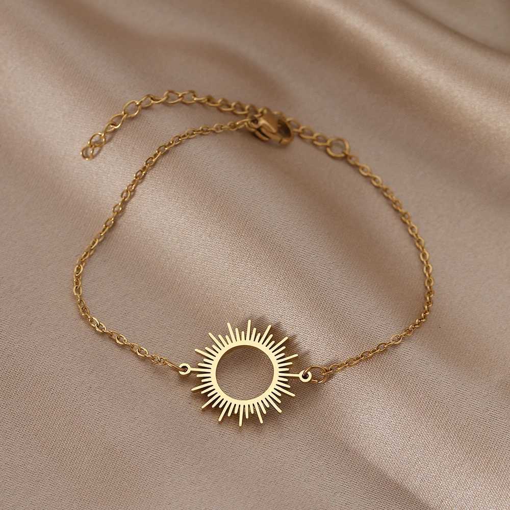 Stainl Steel Bracelets Bohemian Circle Hollow Out Round Fashion Chain Charm Bracelet For Women Jewelry Party Friend Best GiftXJ250109