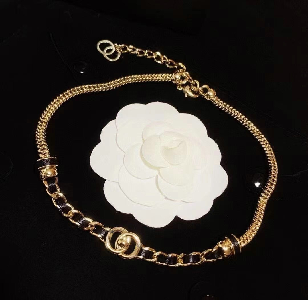 Designer Necklaces Brand Letter Pearl Necklace Diamond Pendant Necklace Women Choker Jewelry Gift