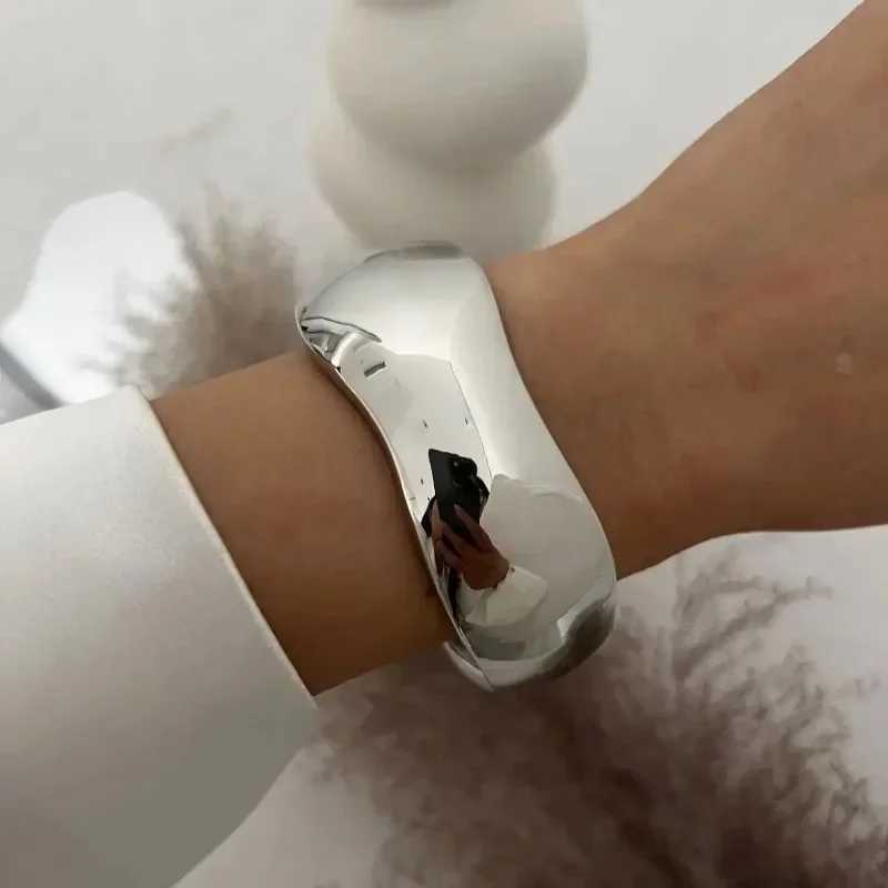 Wide Cuff Bangles Punk Gold Silver Color Geometric Metal Large Bangles for Women Bracelets Men Exaggerated Luxury JewelryXJ250109