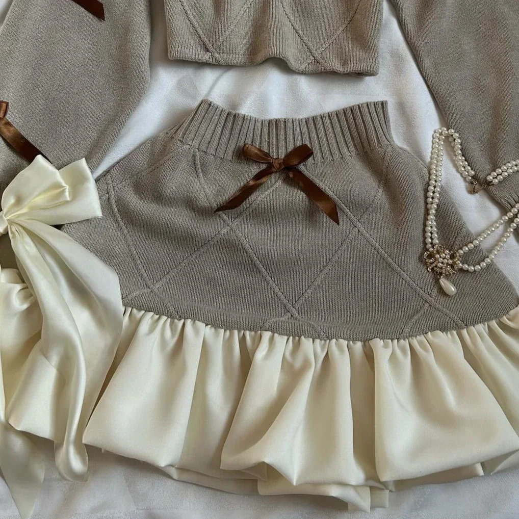 Y2K Knitted Splicing Short Skirt Two Piece Set Women Knitted Long Sleeved Sweater Cute Bow Mini Pleated Skirt Autumn Winter Suit 241225
